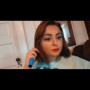 Meet your Posher, Johnna